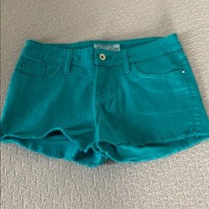 GUESS colored shorts